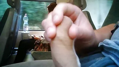 Bucmast small thai porn bombon poljubi se s velikim i sise se jebe sa svojim dečkom.