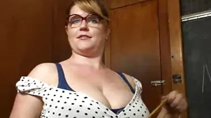 Prsata striptiz thai hamster porn na javnoj sceni