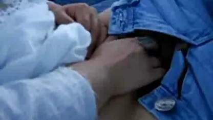 Zviždajuće djevojke i jedan sretan čovjek thai porno tubes u ljuljačkama