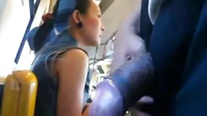 Zapetljan thai treesome porn u autobus