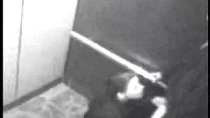 Postoji thai porni ritmičar od ovisnika o seksu kojeg sam slučajno upoznao