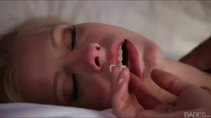 Amaterski tinejdžeri vole thai porno tubes njihovo pokretanje vlaka