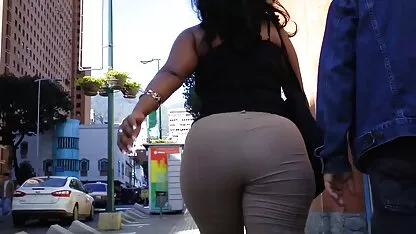 Dobar thai 18 porn grupni seks