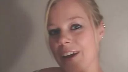 Pljusak i poniženje. shy thai porn