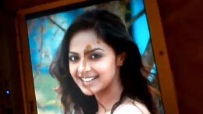 Pohotni Jay masturbira njezinu pičku. thai porno massage