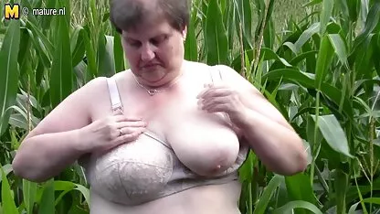 Stari i mladi djed jebe teen dadilja prste djevičanu pičku thaisexporno Pušenje