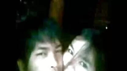 Mladi Denis pokazuje thai 18 porn svoje tijelo