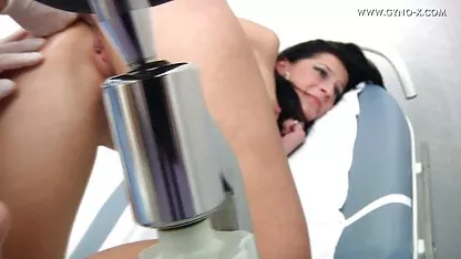 Mršava Sayaka Tsutsumi širi noge tai girl porno