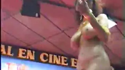Dobra djevojka dobiva dobar thai hamster porn tretman