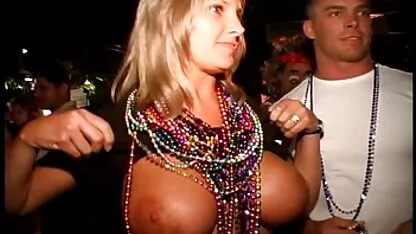 Stvarnost kraljeva - seksualno obučeni anal thai porn četvero goli čovjek