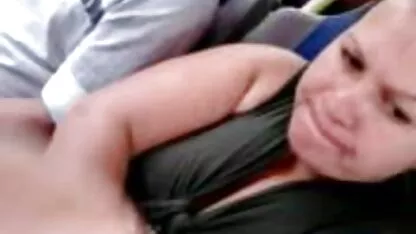 Dana je muškarac na kojem shy thai porn je Abigail na snimanju pornića